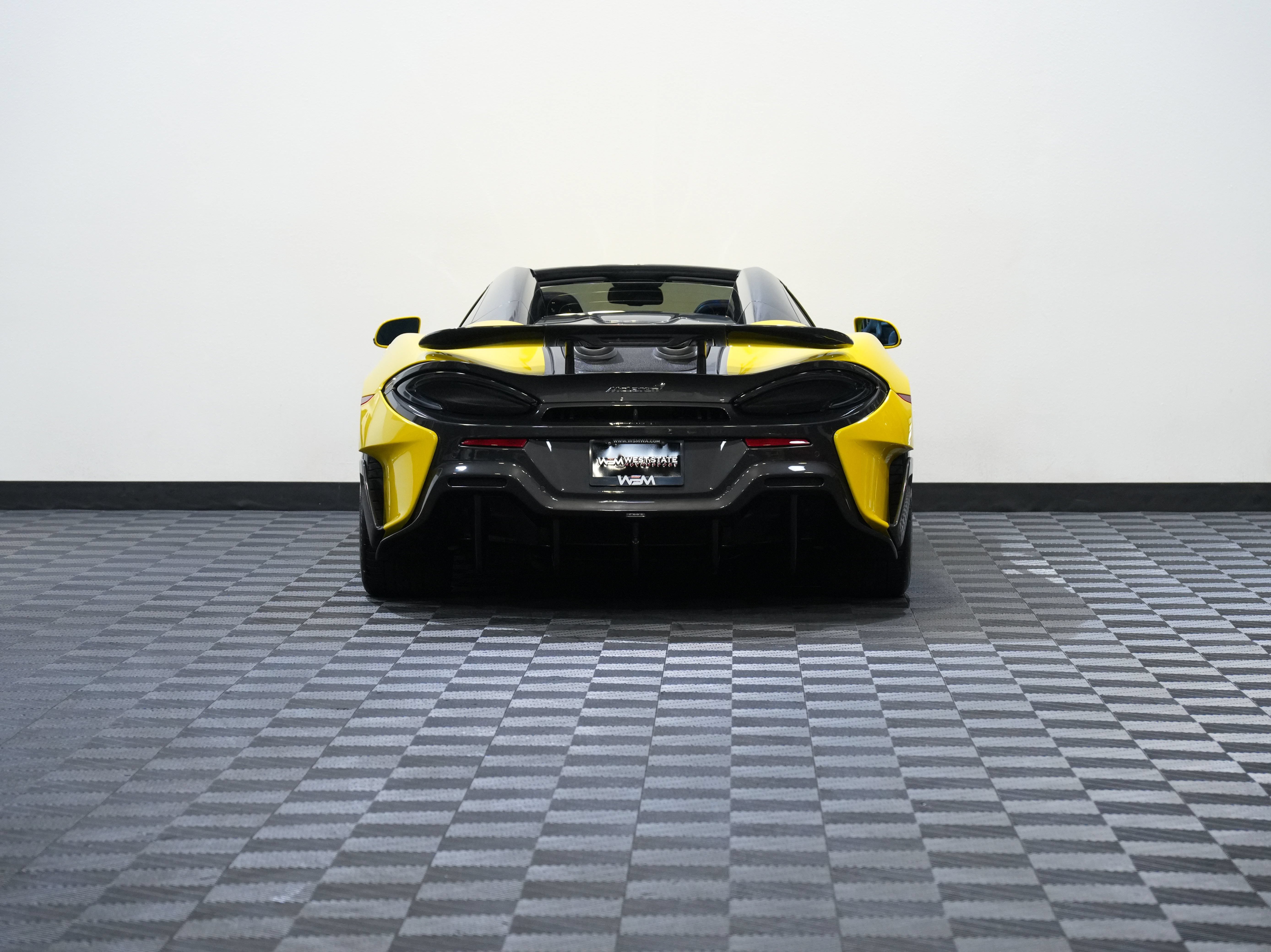 Used 2020 McLaren 600LT Spider RWD image 7