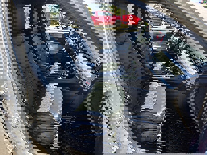 Certified 2025 Jeep Compass Latitude AWD/4WD image 17