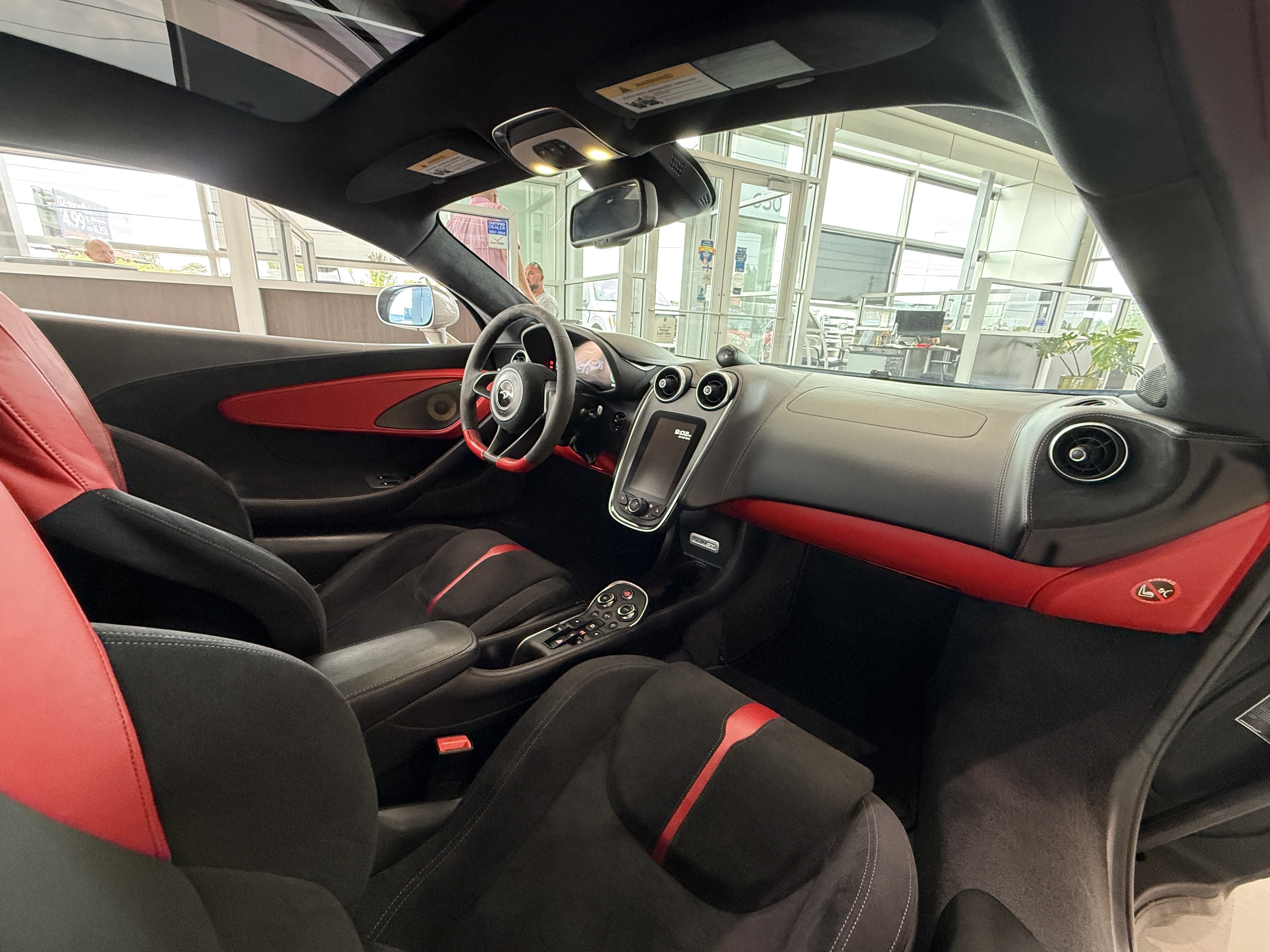 Used 2017 McLaren 570S RWD image 21