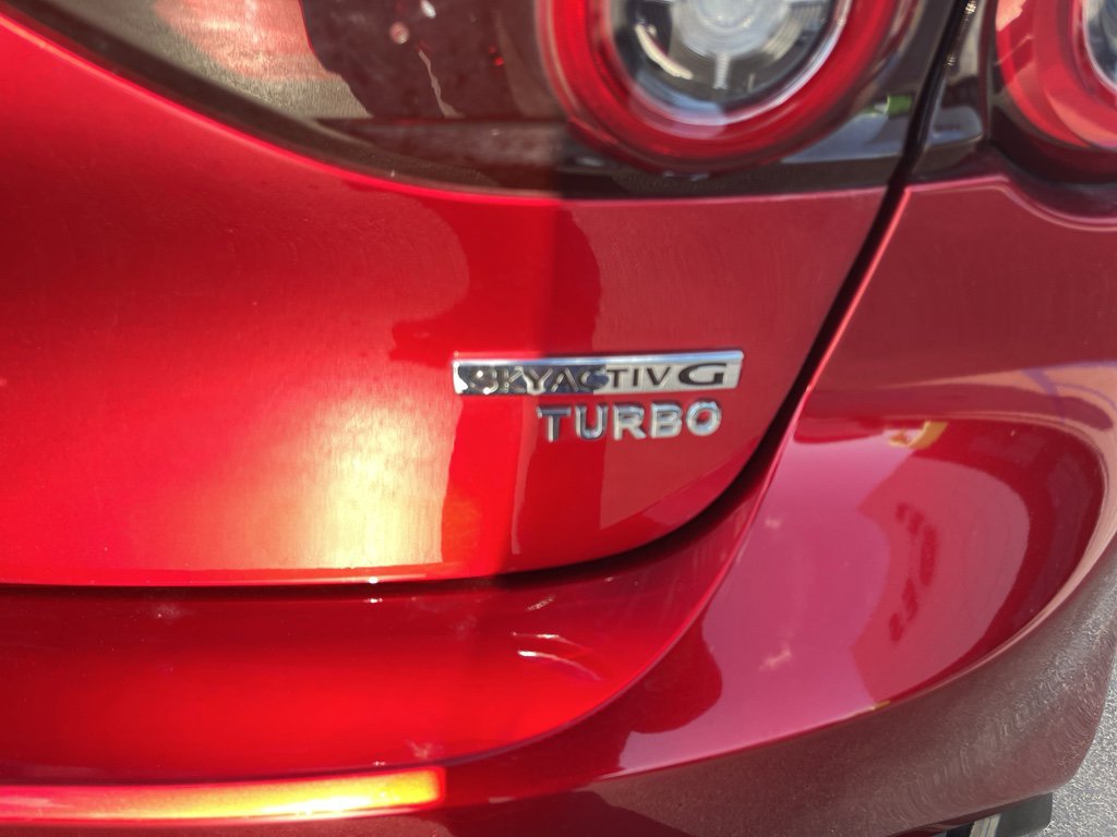 Certified 2025 MAZDA MAZDA3 Hatchback w/Premium Plus Pkg image 36