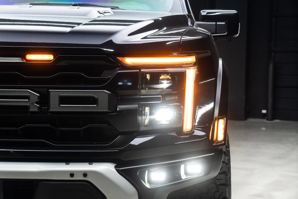 Used 2025 Ford F150 Raptor AWD/4WD image 4