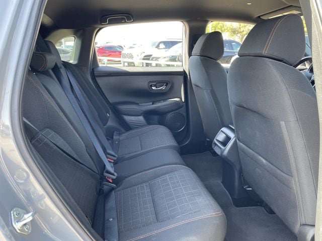 Certified 2025 Honda HR-V Sport image 27