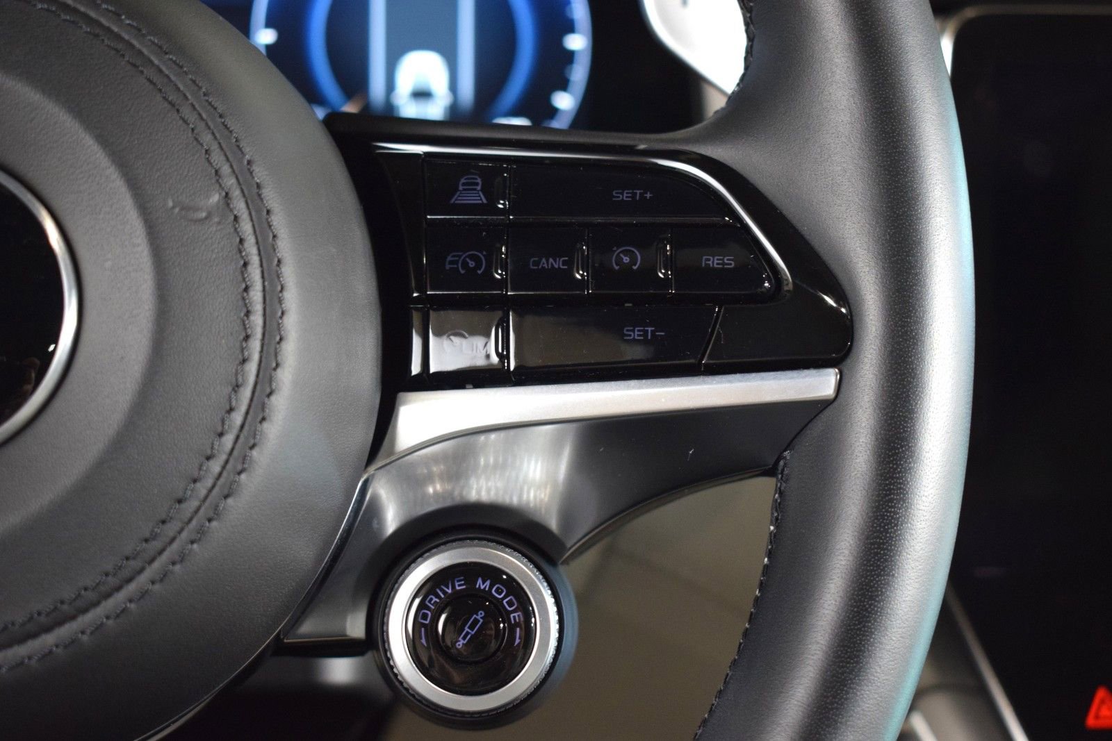 Used 2023 Maserati Grecale Modena AWD/4WD image 30