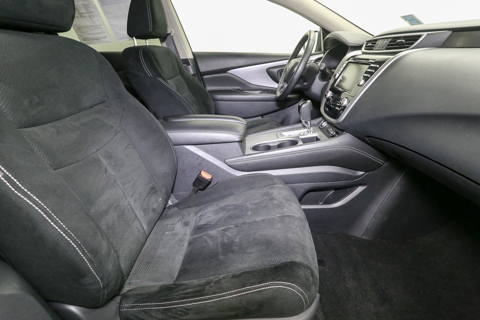 Used 2020 Nissan Murano SV image 18