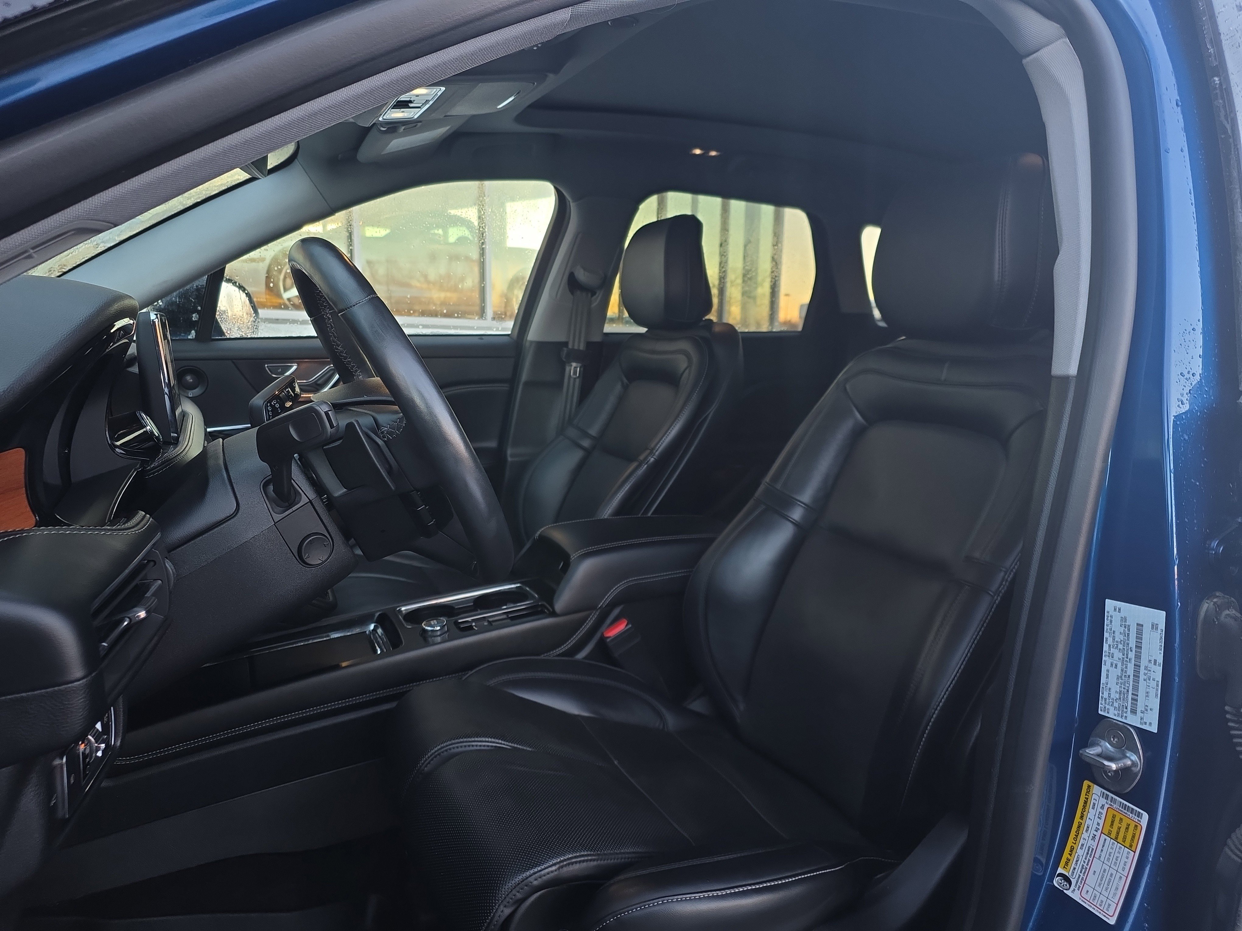 Used 2021 Lincoln Corsair Reserve w/ Equipment Group 201A image 15