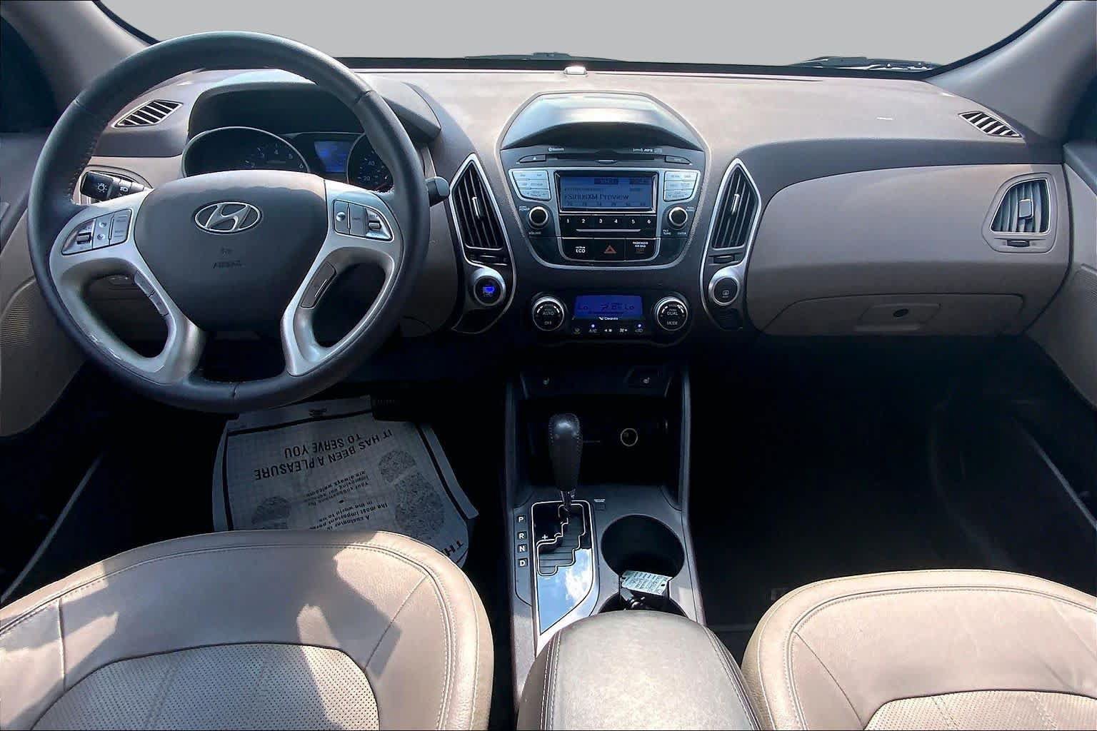 Used 2013 Hyundai Tucson Limited FWD image 16