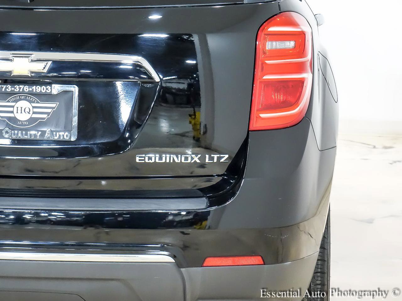 Used 2016 Chevrolet Equinox LTZ w/ Enhanced Convenience Package AWD/4WD image 8