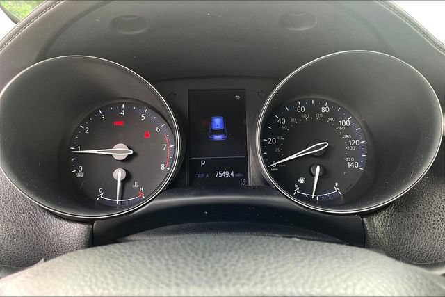 Used 2020 Toyota C-HR LE FWD image 12
