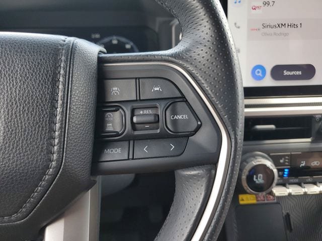 Used 2025 Toyota 4Runner Limited RWD image 32