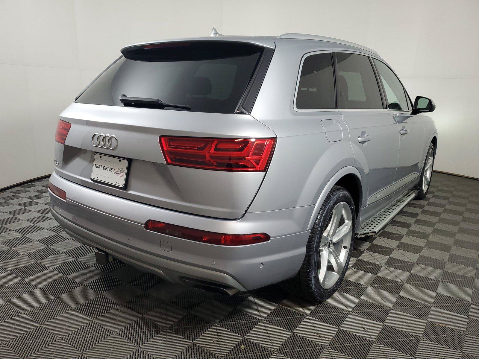 Used 2019 Audi Q7 3.0T Prestige w/ Prestige Package AWD/4WD image 6