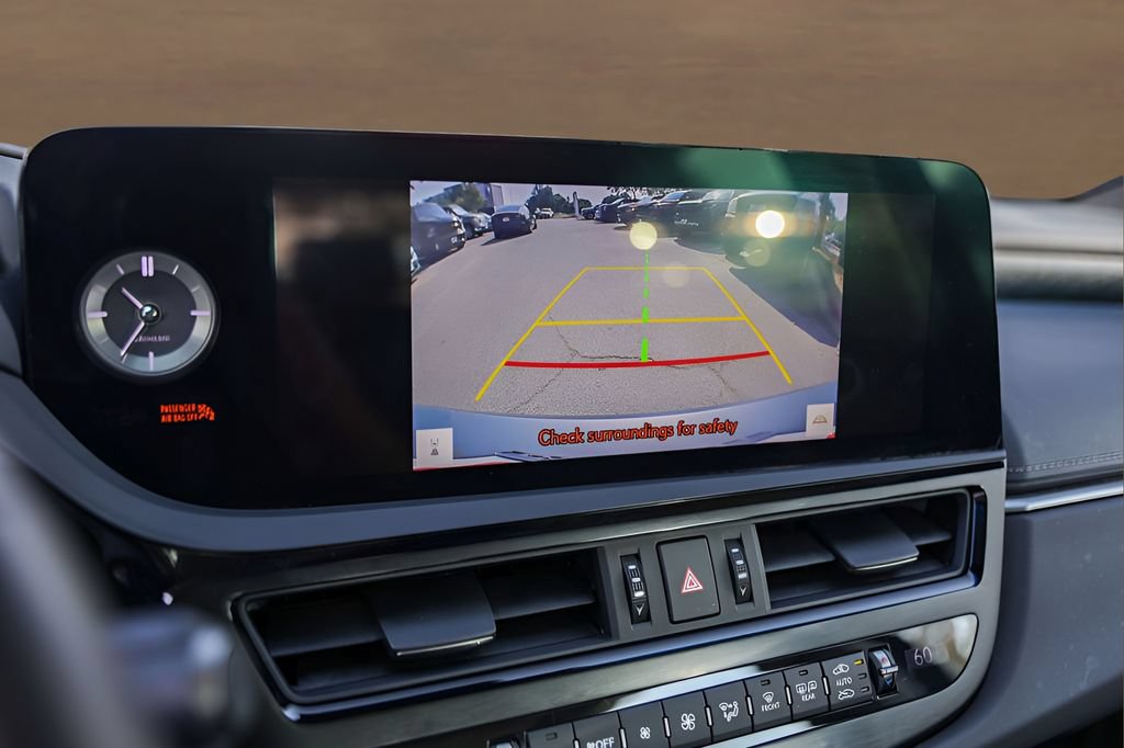 Used 2024 Lexus ES 350 w/ Premium Package FWD image 16