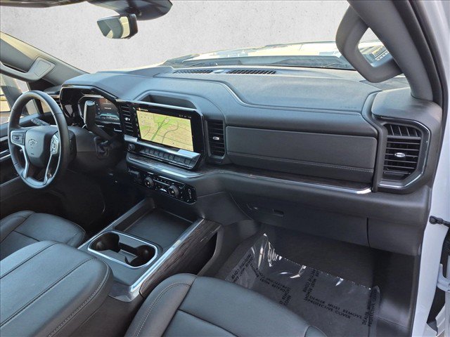Used 2025 Chevrolet Silverado 2500 LTZ w/ LTZ Plus Package AWD/4WD image 22