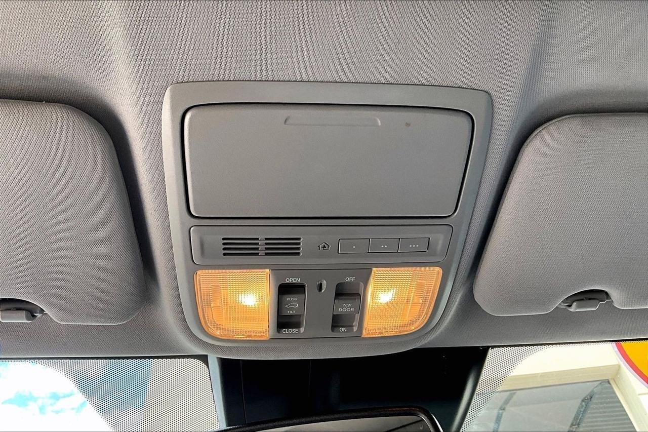 Used 2020 Honda CR-V EX-L image 16