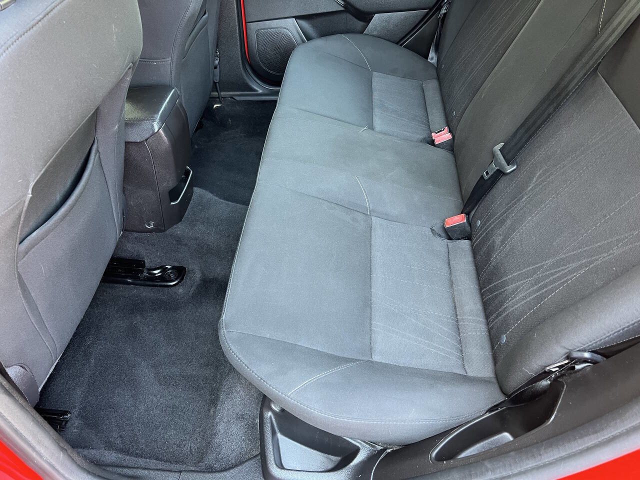 Used 2017 Ford Focus SE image 11