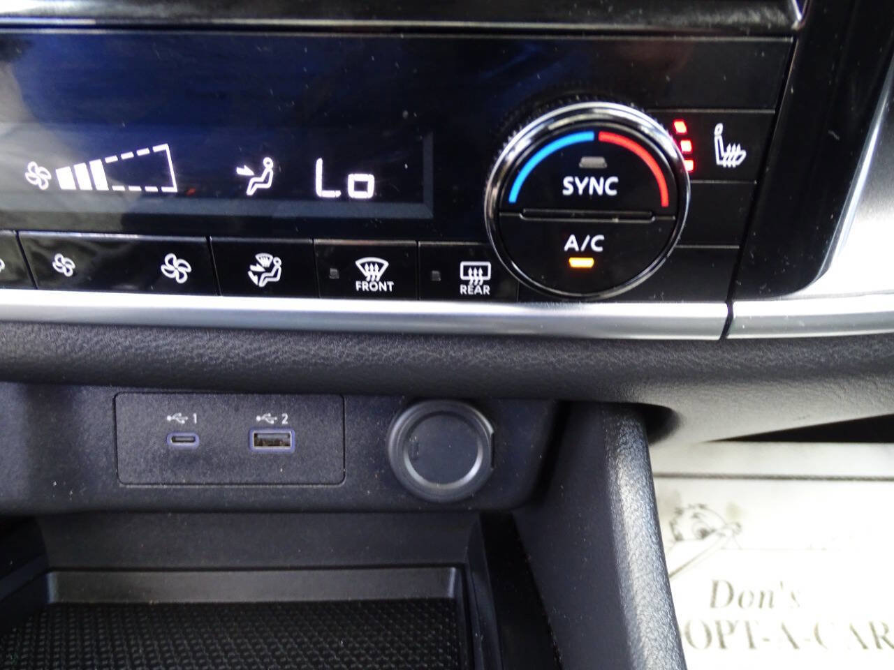 Used 2021 Nissan Rogue SV image 29