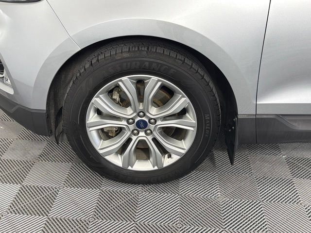 Used 2020 Ford Edge Titanium w/ Class II Trailer Tow Package AWD/4WD image 10