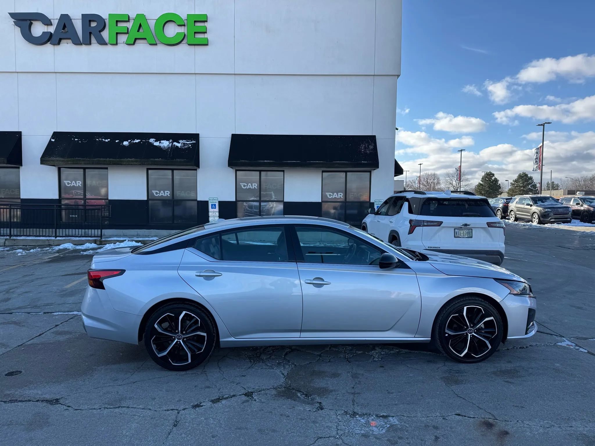 Used 2024 Nissan Altima 2.5 SR image 16