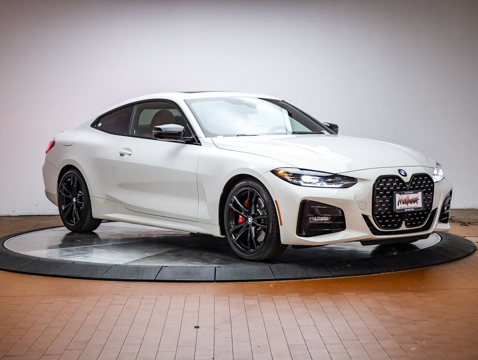 Used 2024 BMW 430i Coupe w/ M Sport Package RWD image 6