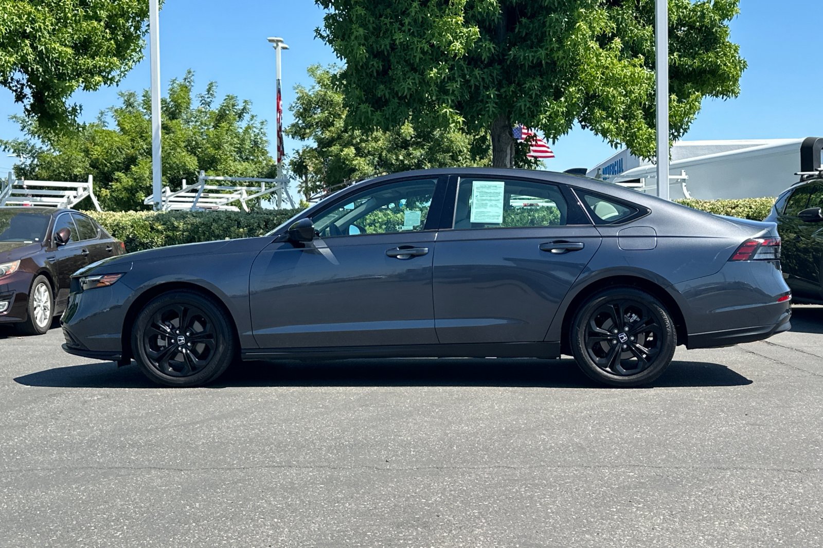 Used 2025 Honda Accord SE image 7