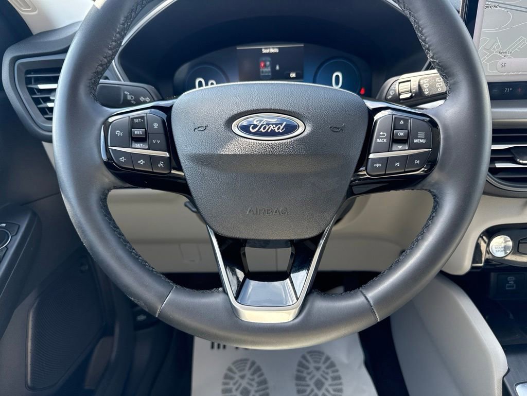 Used 2023 Ford Escape Active w/ Tech Pack #2 AWD/4WD image 10