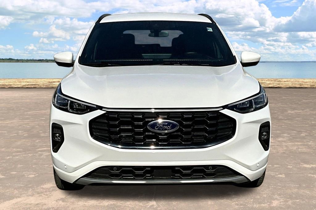 Used 2025 Ford Escape ST-Line Elite w/ Premium Technology Package image 2