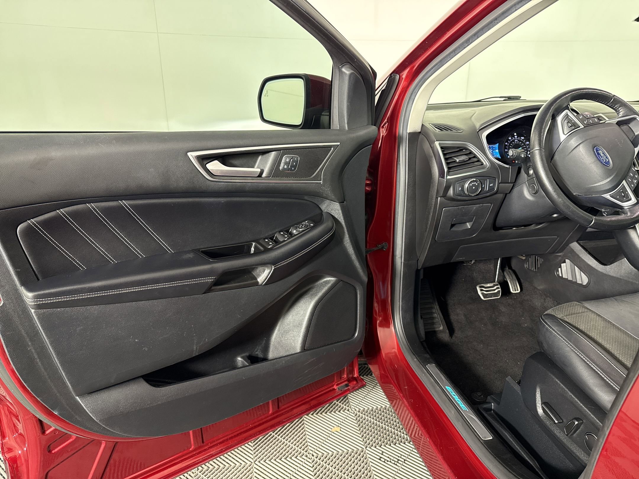 Used 2016 Ford Edge Sport w/ Equipment Group 401A AWD/4WD image 20