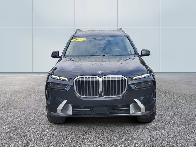 Used 2024 BMW X7 xDrive40i AWD/4WD image 2