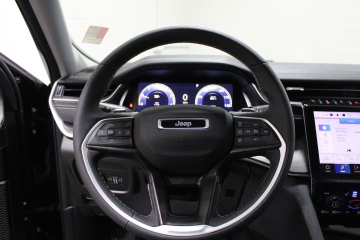 Used 2023 Jeep Grand Cherokee L Limited w/ Luxury Tech Group II AWD/4WD image 37