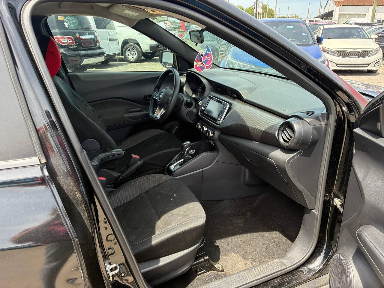 Used 2020 Nissan Kicks S FWD image 9