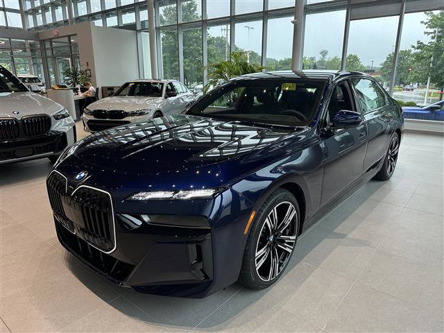 New 2025 BMW 760i xDrive image 3