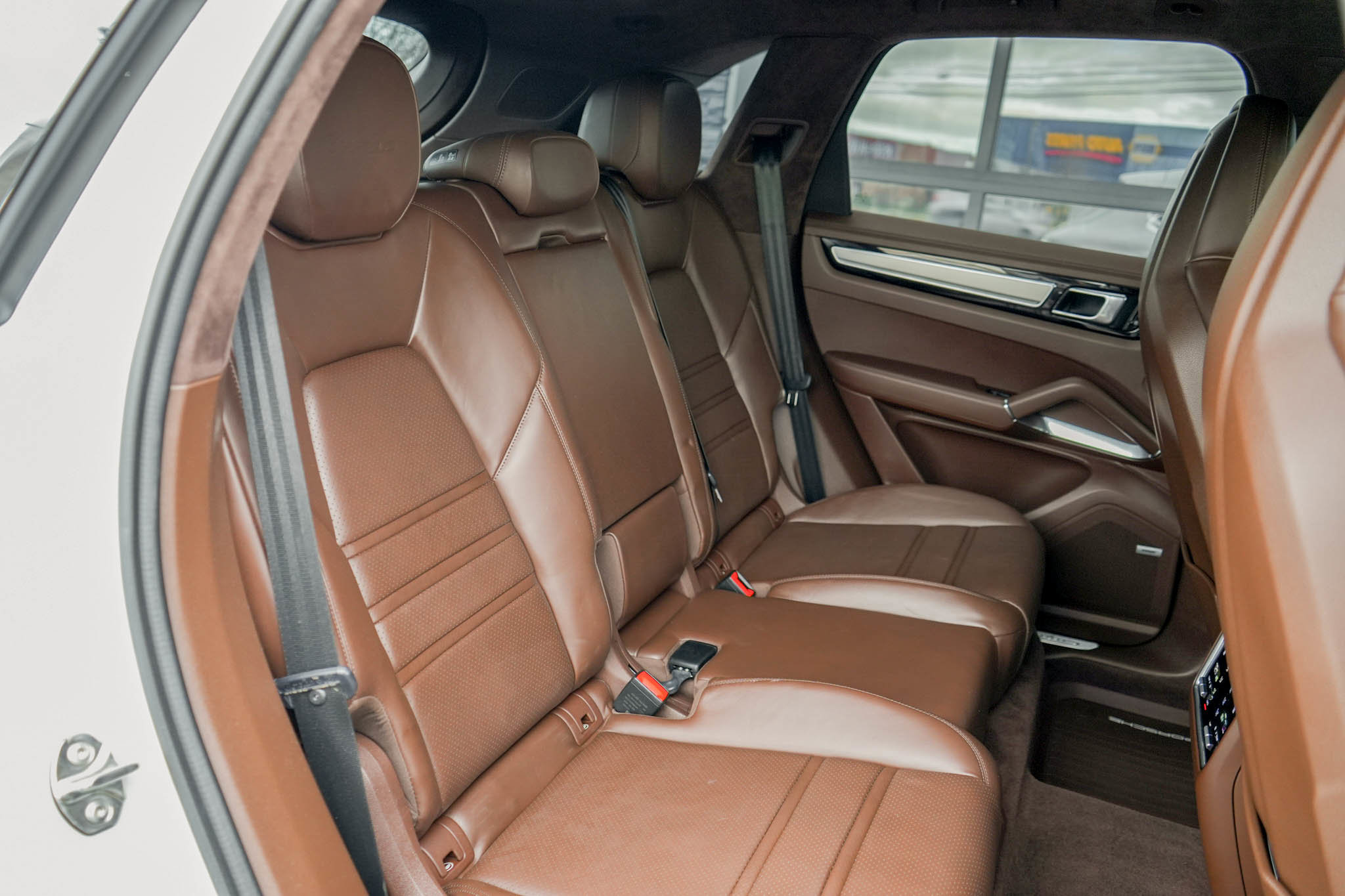 Used 2020 Porsche Cayenne Turbo AWD/4WD image 42