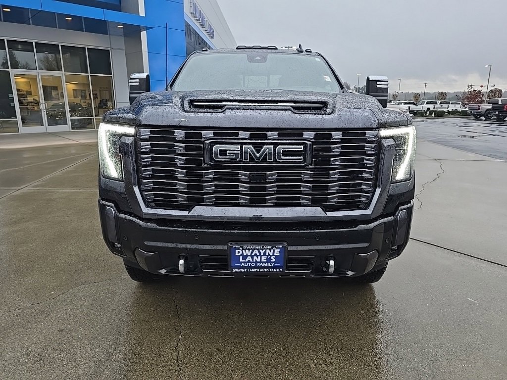 Used 2024 GMC Sierra 3500 Denali Ultimate image 9