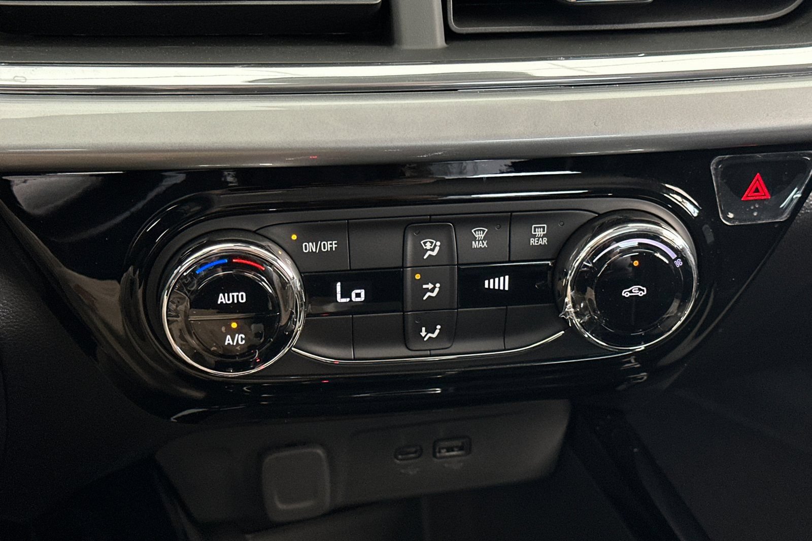 New 2026 Chevrolet Trax LT FWD image 20
