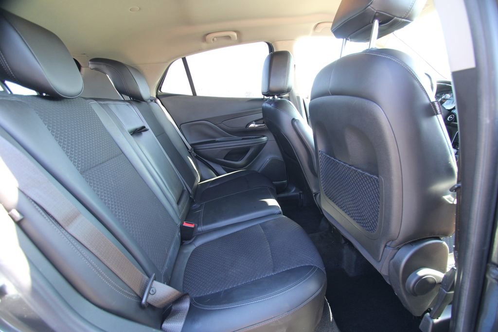 Used 2018 Buick Encore Preferred image 9