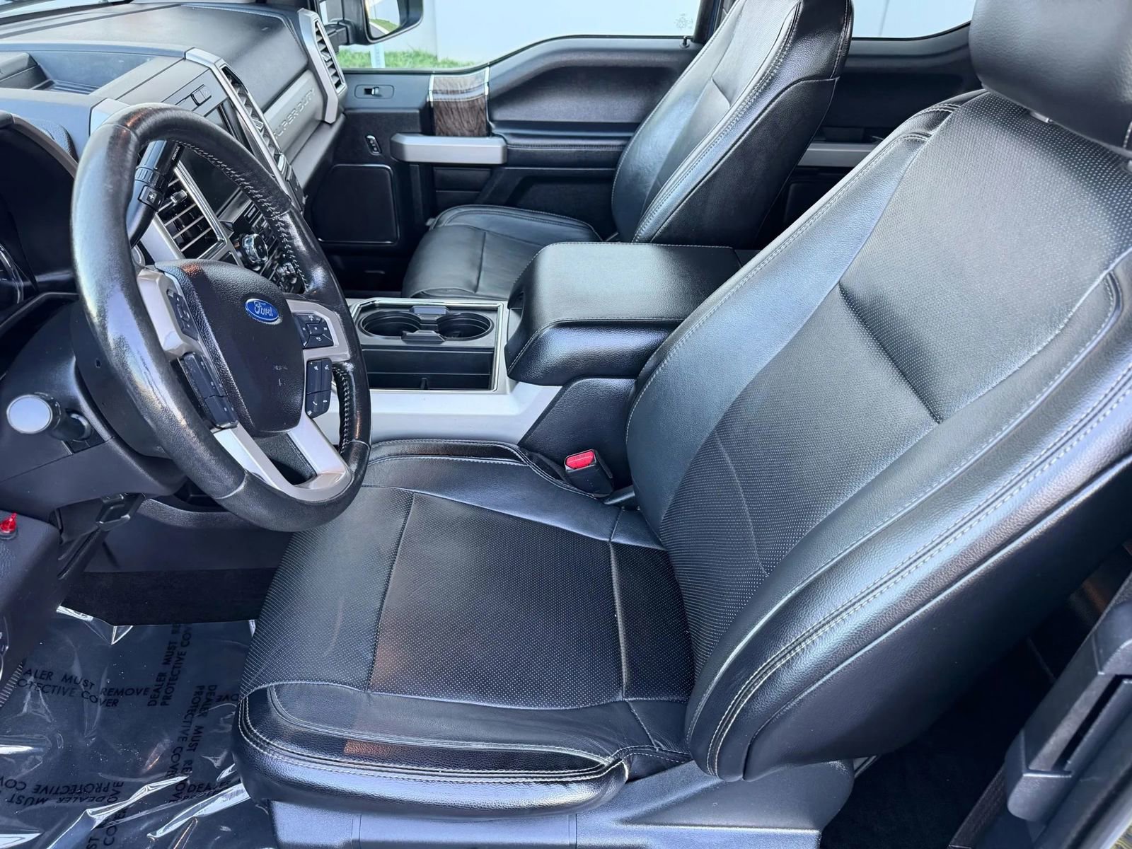 Used 2017 Ford F250 Lariat w/ Chrome Package image 4