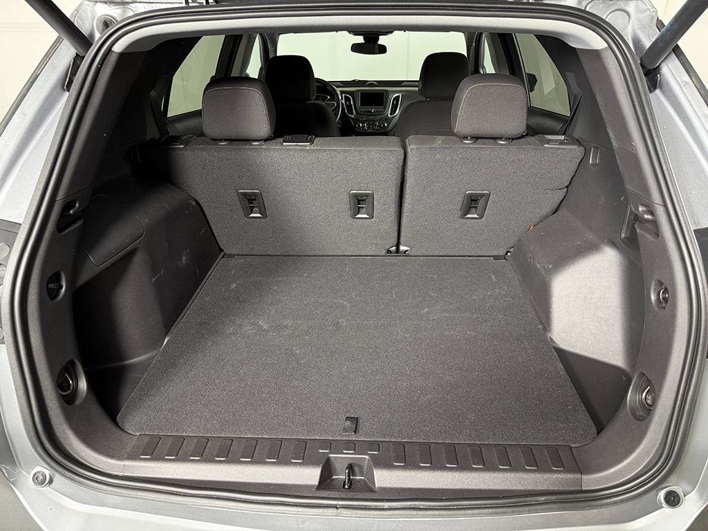 Used 2023 Chevrolet Equinox LT AWD/4WD image 16