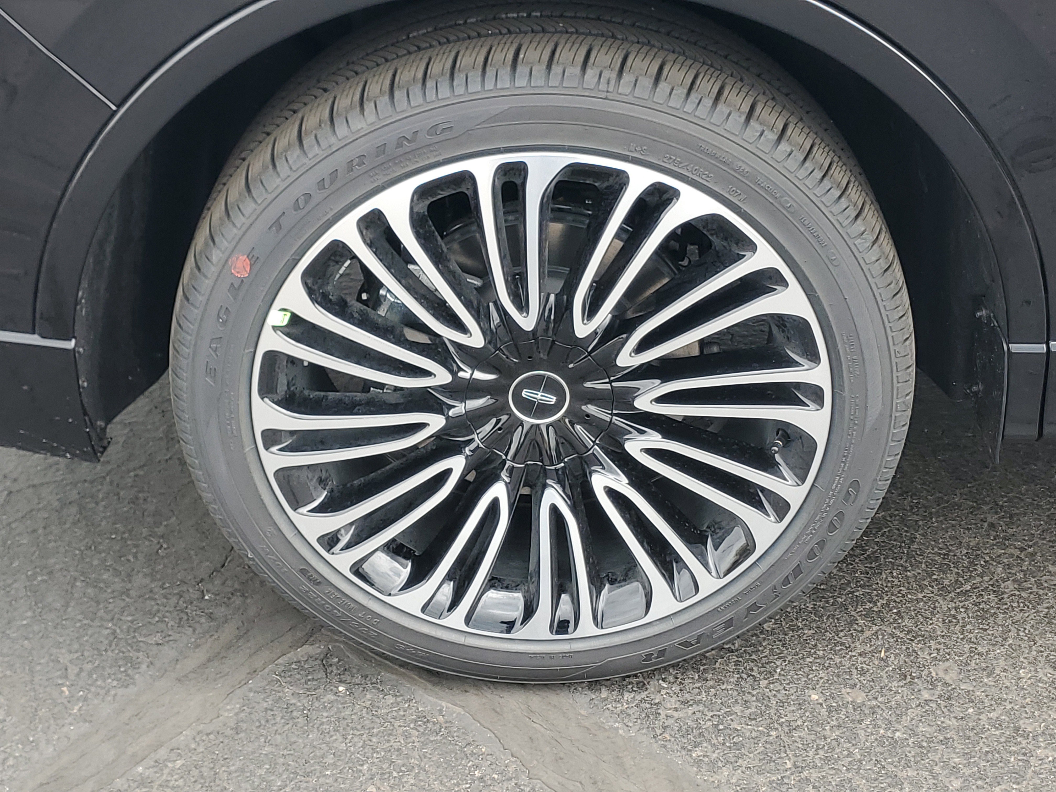 New 2026 Lincoln Aviator Black Label w/ Dynamic Handling Package AWD/4WD image 5