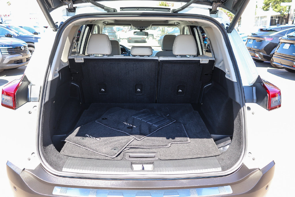 Certified 2023 Nissan Rogue SV w/ SV Premium Package AWD/4WD image 24