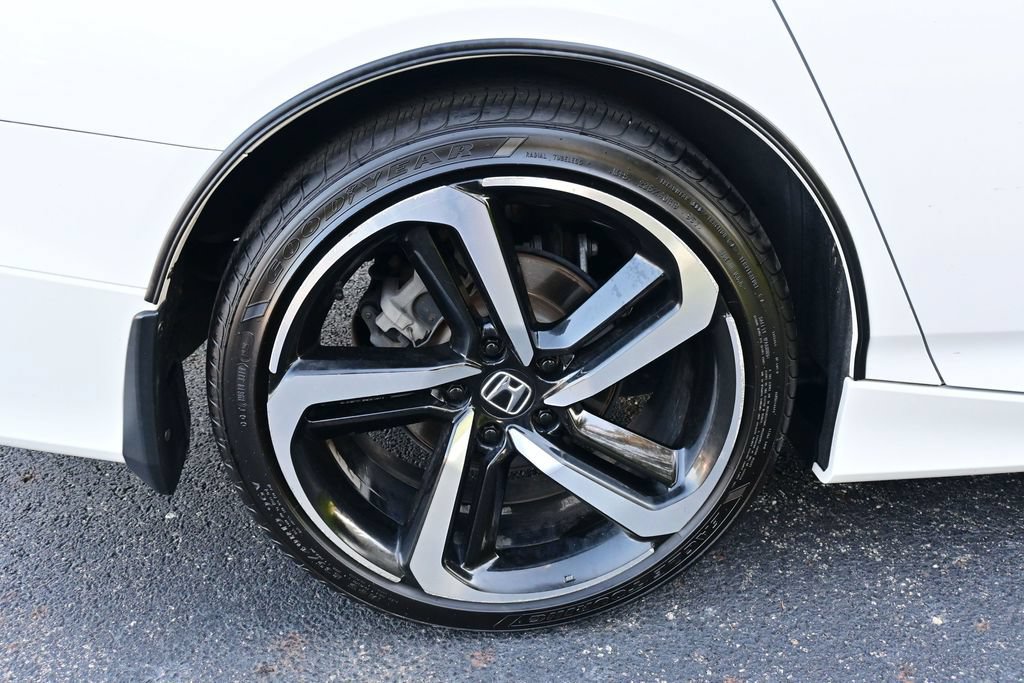 Used 2018 Honda Accord Sport image 17