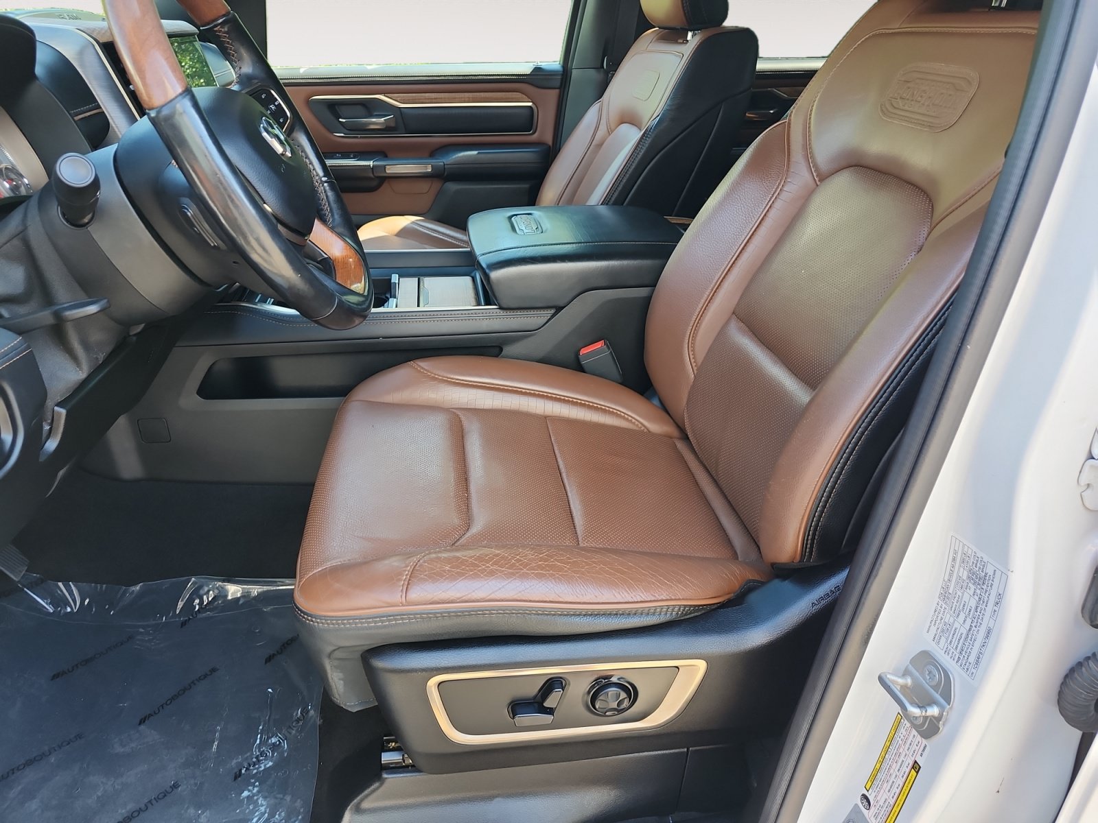Used 2019 RAM 1500 Laramie Longhorn w/ Trailer Tow Group AWD/4WD image 9