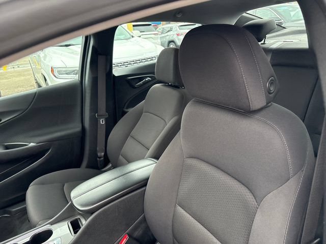 Used 2024 Chevrolet Malibu LT FWD image 9