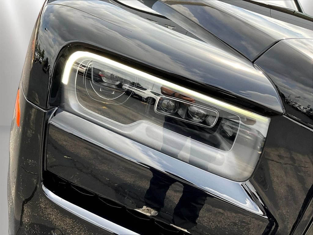 Used 2020 Rolls-Royce Cullinan Black Badge AWD/4WD image 30