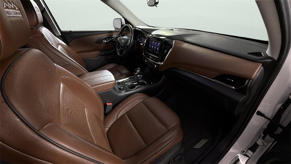 Used 2021 Chevrolet Traverse High Country w/ LPO, 'HIT The Road' Package image 39