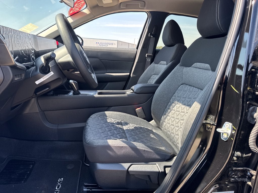 New 2027 Nissan Kicks SV AWD/4WD image 14