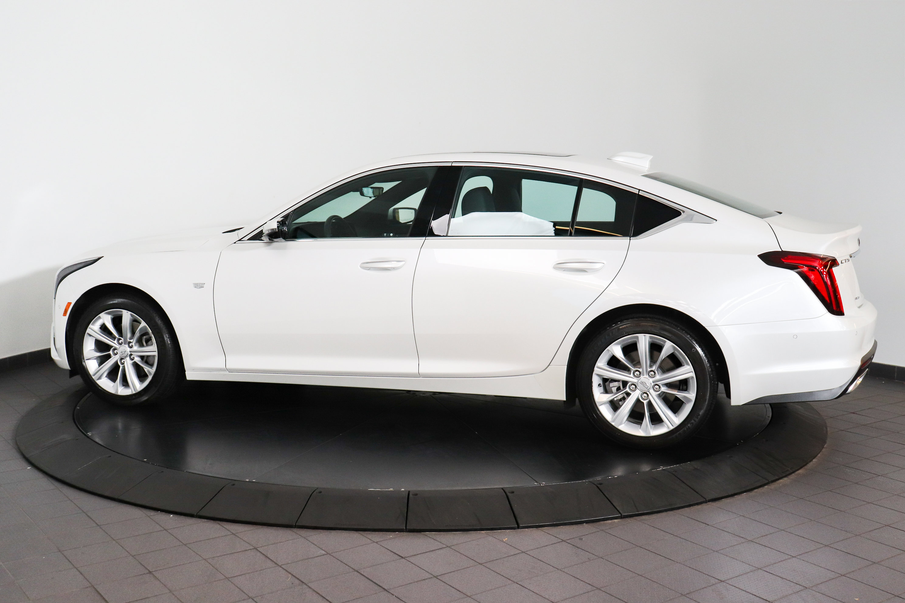 Used 2025 Cadillac CT5 Premium Luxury w/ Technology Package AWD/4WD image 3