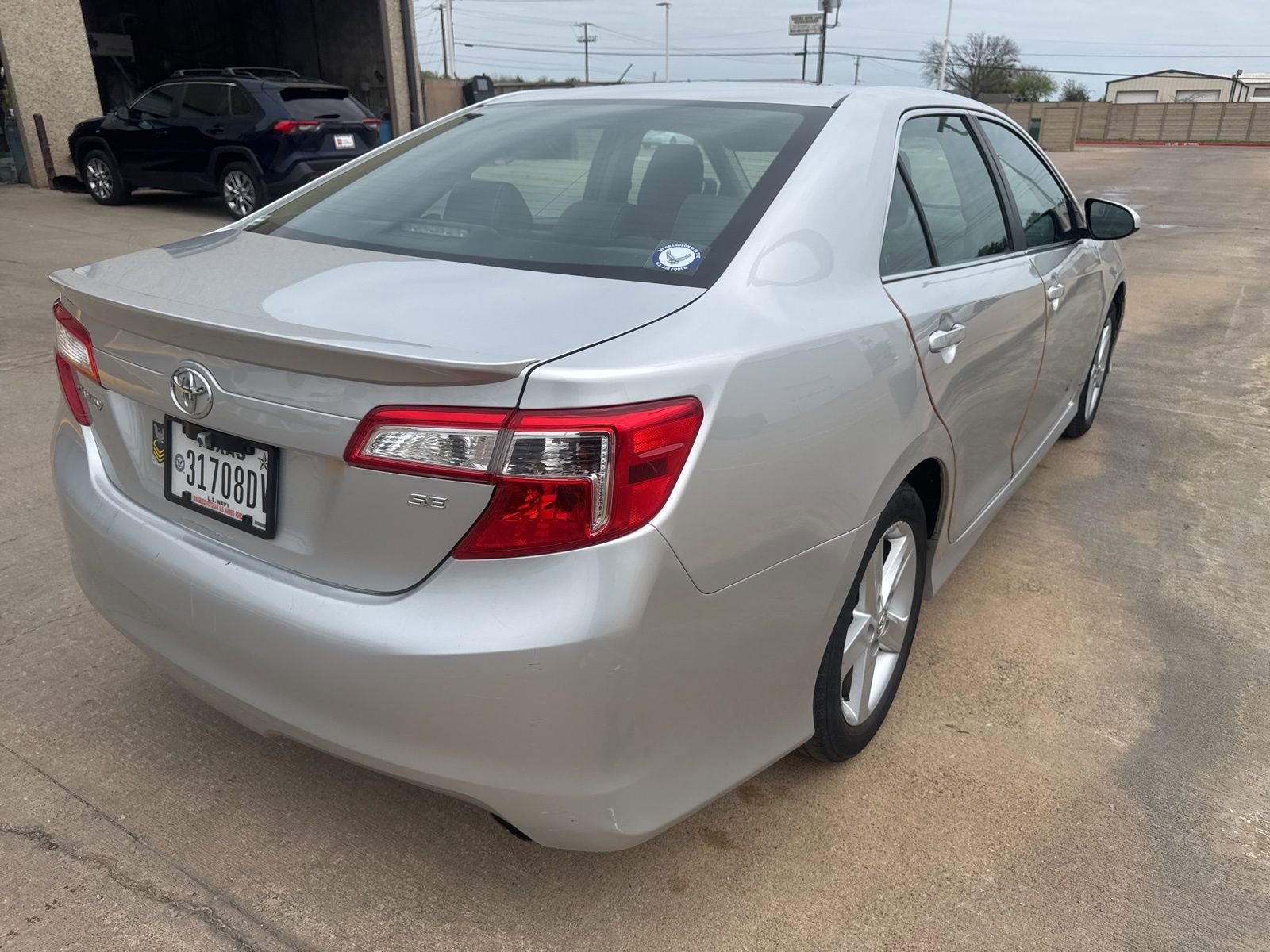 Used 2013 Toyota Camry SE image 5