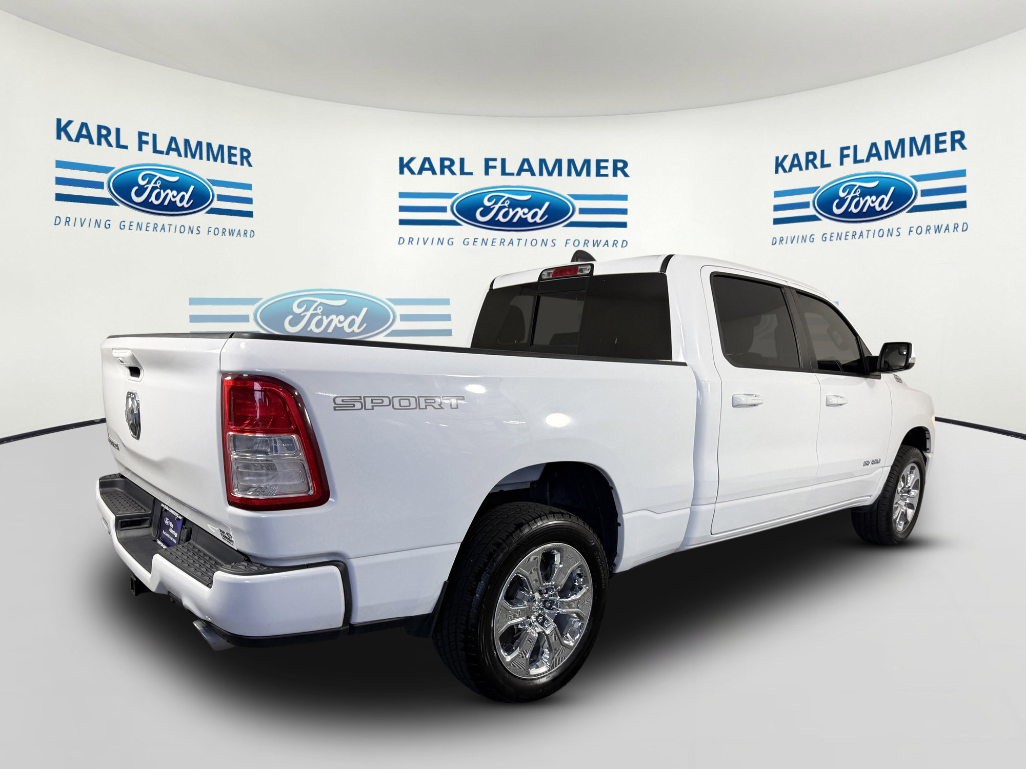 Used 2020 RAM 1500 Big Horn RWD image 3