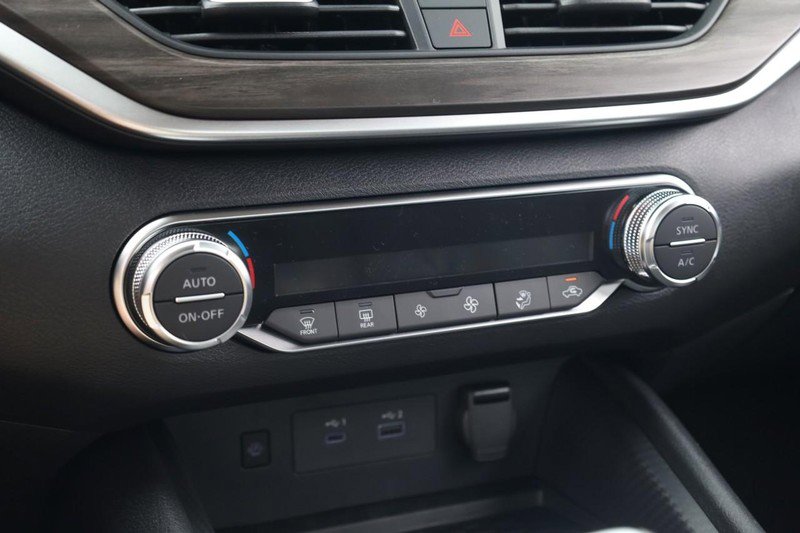 New 2025 Nissan Altima 2.5 SV w/ SV Special Edition Package image 13