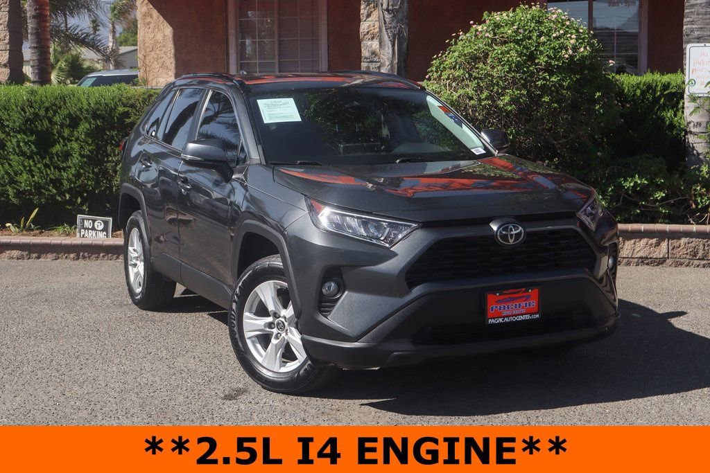 Used 2021 Toyota RAV4 XLE image 2