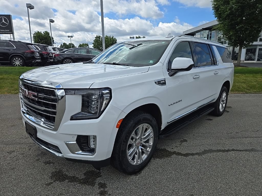 Used 2023 GMC Yukon XL SLT AWD/4WD image 10